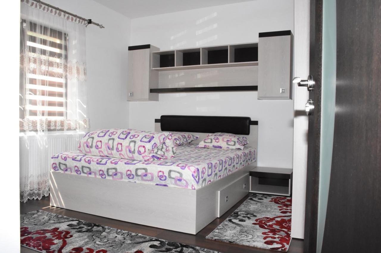Hotel Apartament Eldya Comfort&Suites 프레데알 외부 사진