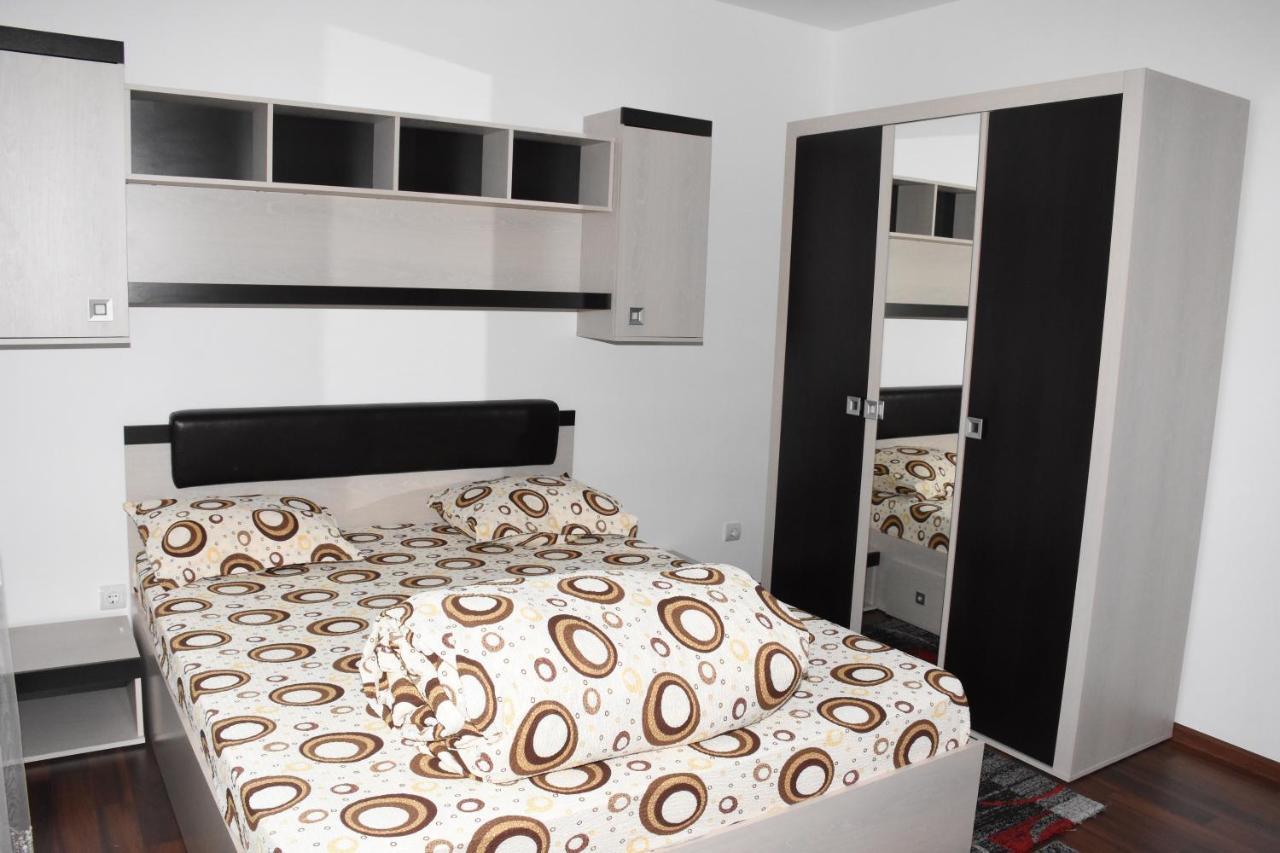 Hotel Apartament Eldya Comfort&Suites 프레데알 외부 사진