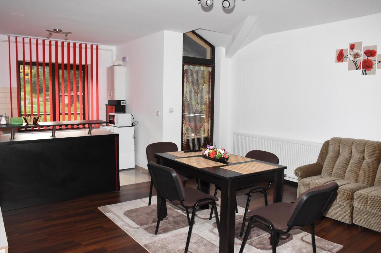 Hotel Apartament Eldya Comfort&Suites 프레데알 외부 사진